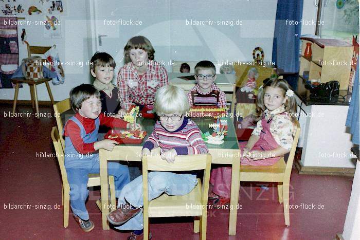 1978 Kindergarten St. Peter in Sinzig: KNSTPTSN-011560