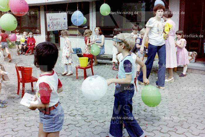1978 Abschlussfeier im Kindergarten in Sinzig: BSKNSN-011592