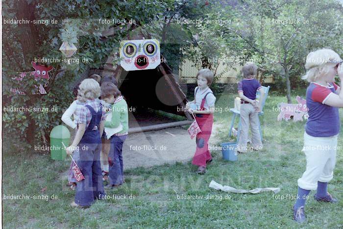 1978 Abschlussfeier im Kindergarten in Sinzig: BSKNSN-011594