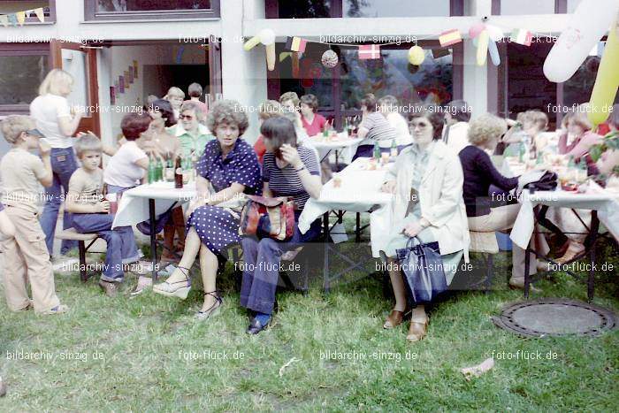 1978 Abschlussfeier im Kindergarten in Sinzig: BSKNSN-011596