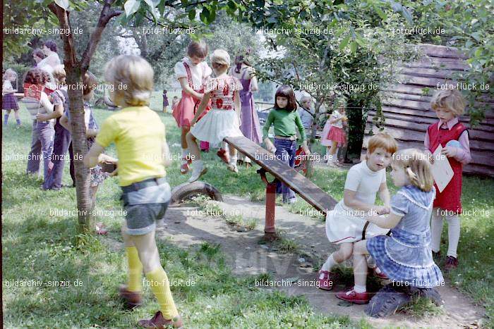1978 Abschlussfeier im Kindergarten in Sinzig: BSKNSN-011600