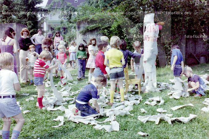 1978 Abschlussfeier im Kindergarten in Sinzig: BSKNSN-011602