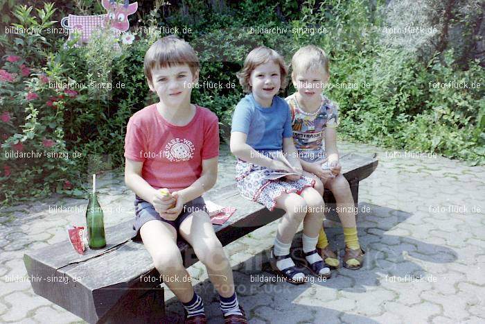 1978 Abschlussfeier im Kindergarten in Sinzig: BSKNSN-011608