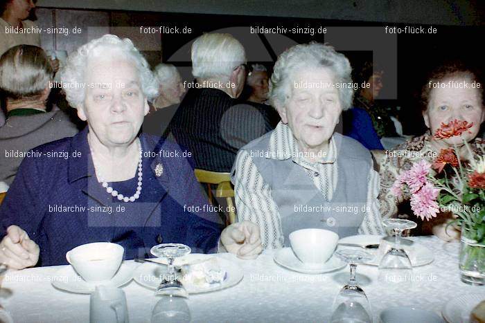 1978 Seniorenfeier Sinzig im Helenensaal: SNSNHL-011642
