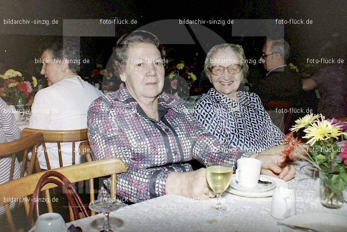 1978 Seniorenfeier Sinzig im Helenensaal: SNSNHL-011657