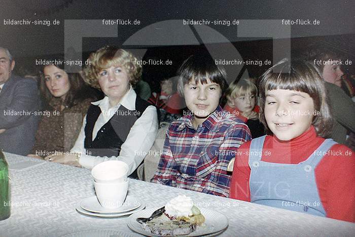 1978 Weihnachtsfeier für die Kinder der Angestellten der Agrob: WHFRKNNGGR-011911