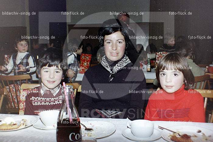 1978 Weihnachtsfeier für die Kinder der Angestellten der Agrob: WHFRKNNGGR-011923
