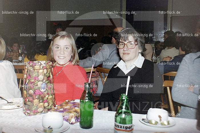 1978 Weihnachtsfeier für die Kinder der Angestellten der Agrob: WHFRKNNGGR-011925