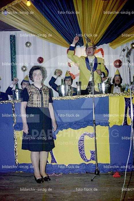 1974 Prinzenproklamation im Helenensaal Sinzig: PRHLSN-012111