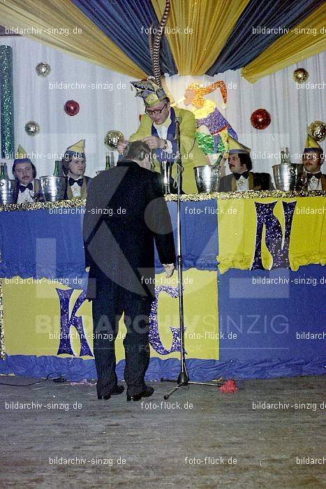 1974 Prinzenproklamation im Helenensaal Sinzig: PRHLSN-012113