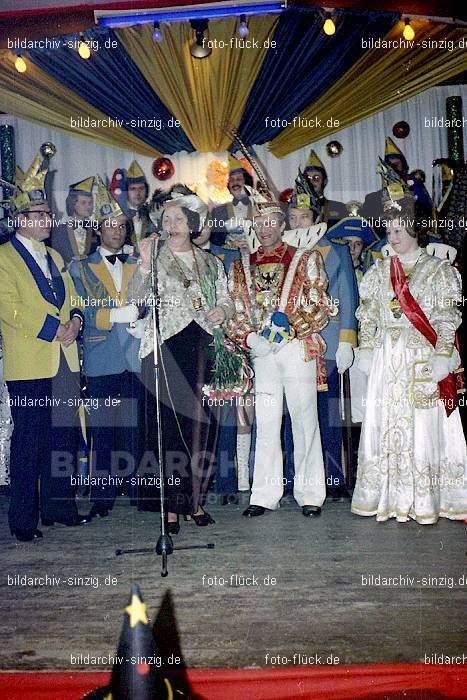 1974 Prinzenproklamation im Helenensaal Sinzig: PRHLSN-012143