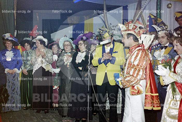 1974 Prinzenproklamation im Helenensaal Sinzig: PRHLSN-012160