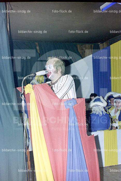 1974 Prinzenproklamation im Helenensaal Sinzig: PRHLSN-012163