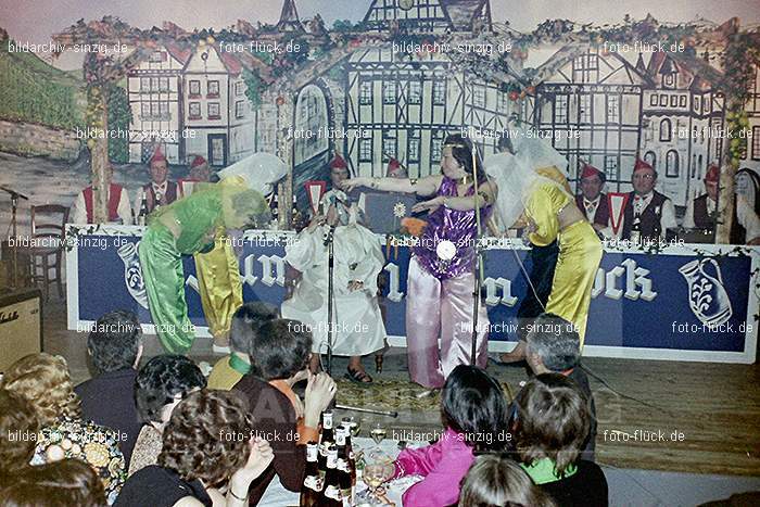1974 Karnevalssitzung Westum im Saal Herges: KRWSSLHR-012414