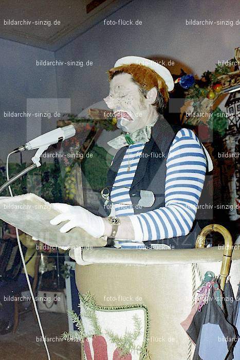 1974 Karnevalssitzung Westum im Saal Herges: KRWSSLHR-012422
