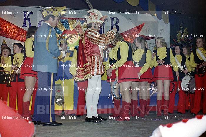 1974 Prinzenproklamation im Helenensaal Sinzig: PRHLSN-012446