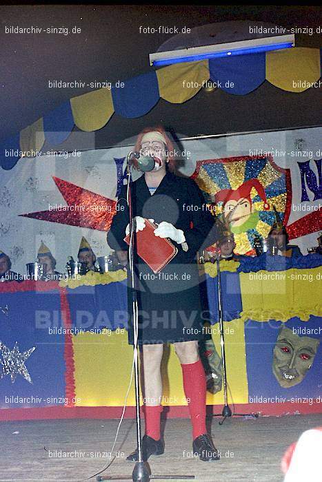 1974 Prinzenproklamation im Helenensaal Sinzig: PRHLSN-012463