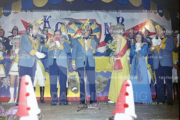 1974 Prinzenproklamation im Helenensaal Sinzig: PRHLSN-012492