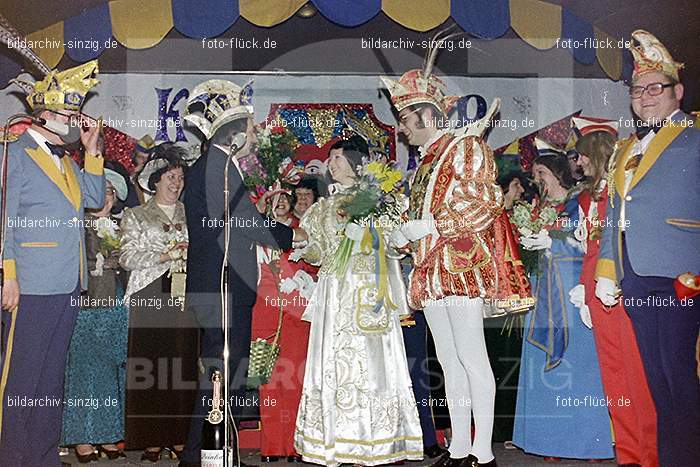 1974 Prinzenproklamation im Helenensaal Sinzig: PRHLSN-012509