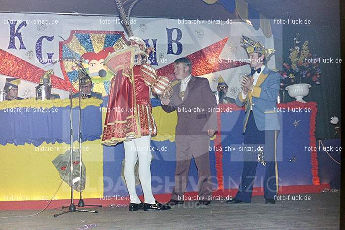 1974 Prinzenproklamation im Helenensaal Sinzig: PRHLSN-012532