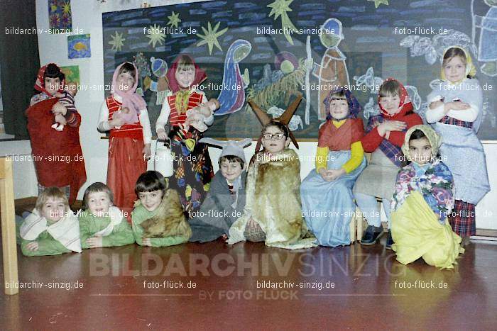 1974 Kindergarten St. Peter Heilige 3 Könige: KNSTPTHLKN-012545