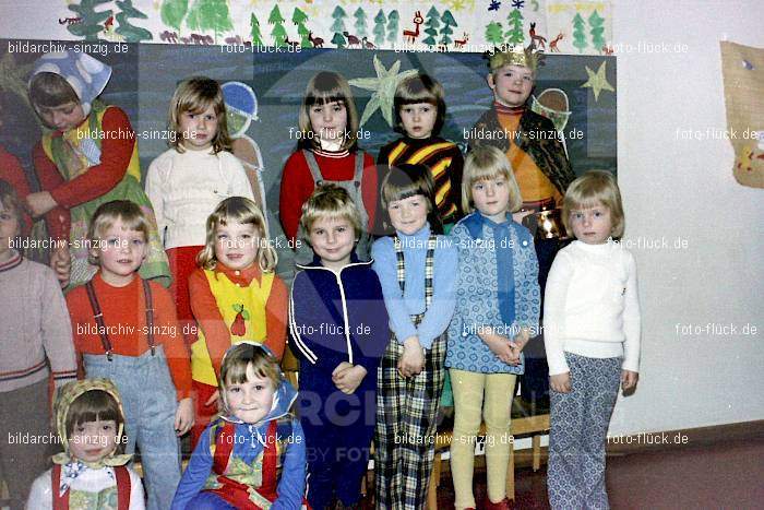 1974 Kindergarten St. Peter Heilige 3 Könige: KNSTPTHLKN-012554
