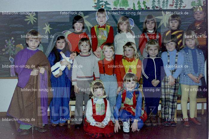 1974 Kindergarten St. Peter Heilige 3 Könige: KNSTPTHLKN-012555