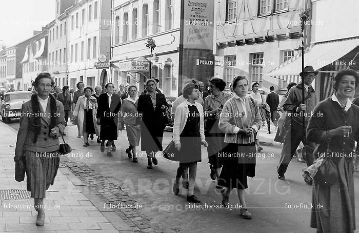 Heiliger Jodokus Wallfahrt nach Langenfeld ca. 1950 – 1975: HLJDWLLNC-001286