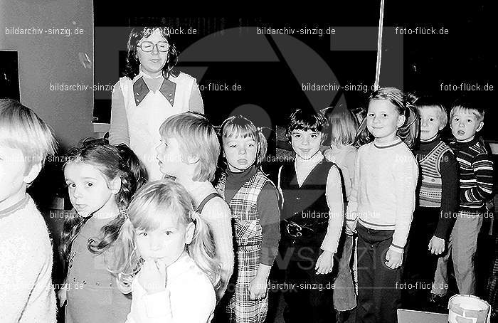 1972 St. Martin im Kath. Kindergarten St. Peter in Sinzig: STMRKTKNSTPTSN-012998