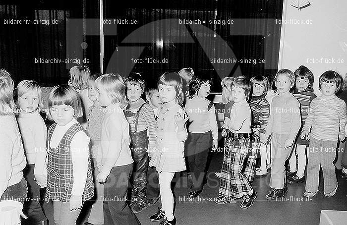1972 St. Martin im Kath. Kindergarten St. Peter in Sinzig: STMRKTKNSTPTSN-013002