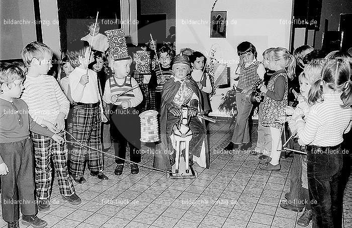 1972 St. Martin im Kath. Kindergarten St. Peter in Sinzig: STMRKTKNSTPTSN-013018