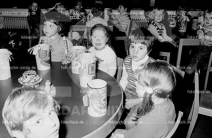 1972 St. Martin im Kath. Kindergarten St. Peter in Sinzig: STMRKTKNSTPTSN-013027