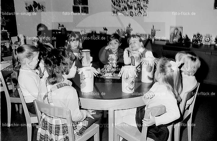 1972 St. Martin im Kath. Kindergarten St. Peter in Sinzig: STMRKTKNSTPTSN-013030