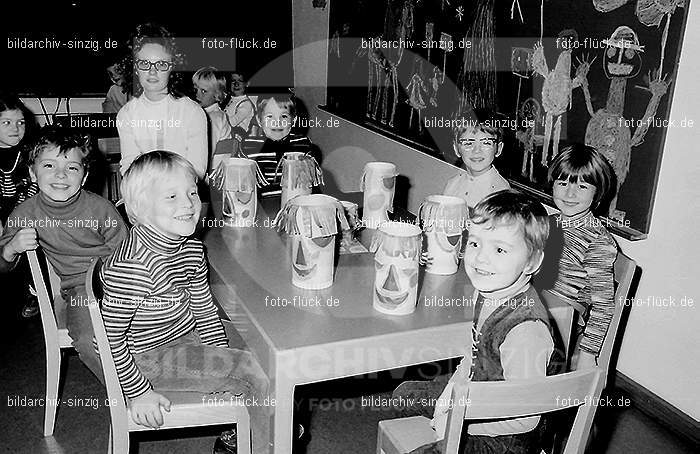 1972 St. Martin im Kath. Kindergarten St. Peter in Sinzig: STMRKTKNSTPTSN-013046