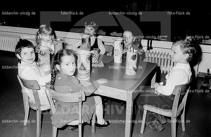 1972 St. Martin im Kath. Kindergarten St. Peter in Sinzig: STMRKTKNSTPTSN-013053