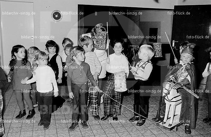 1972 St. Martin im Kath. Kindergarten St. Peter in Sinzig: STMRKTKNSTPTSN-013061