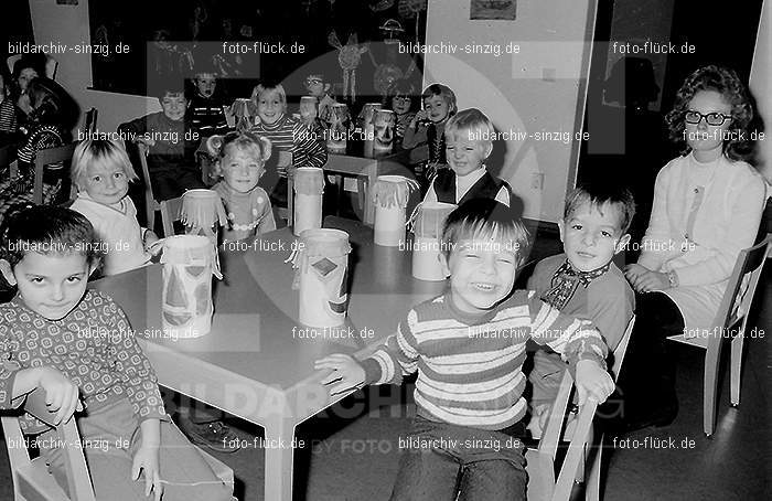 1972 St. Martin im Kath. Kindergarten St. Peter in Sinzig: STMRKTKNSTPTSN-013071