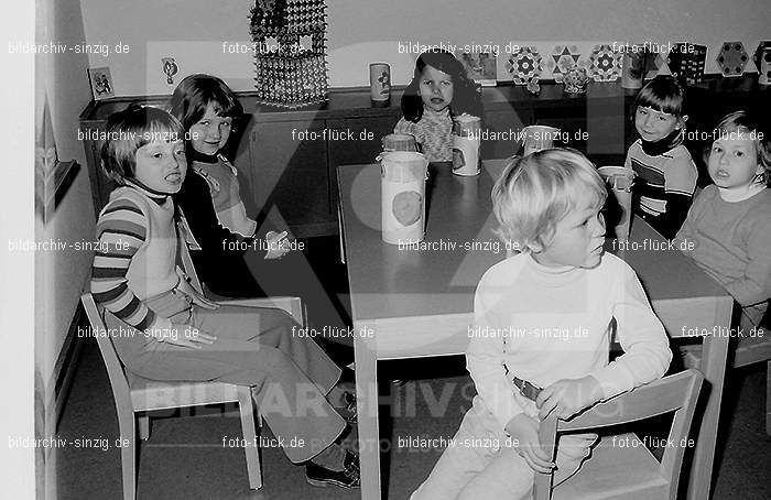 1972 St. Martin im Kath. Kindergarten St. Peter in Sinzig: STMRKTKNSTPTSN-013085