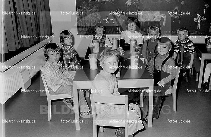 1972 St. Martin im Kath. Kindergarten St. Peter in Sinzig: STMRKTKNSTPTSN-013093