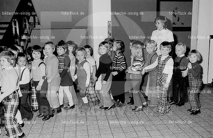 1972 St. Martin im Kath. Kindergarten St. Peter in Sinzig: STMRKTKNSTPTSN-013101