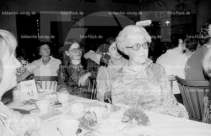 1972 Weiberfastnacht im Helenensaal Sinzig: WBHLSN-013309