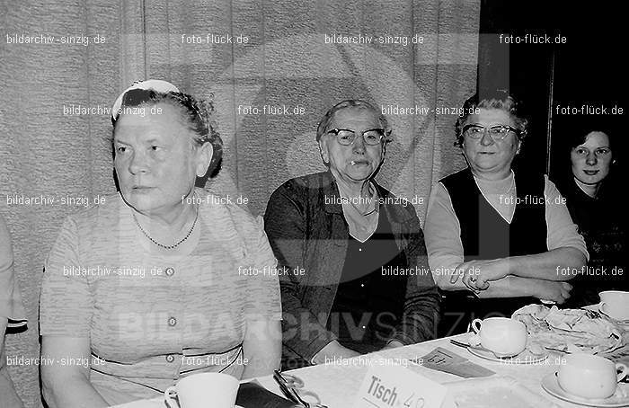 1972 Weiberfastnacht im Helenensaal Sinzig: WBHLSN-013323