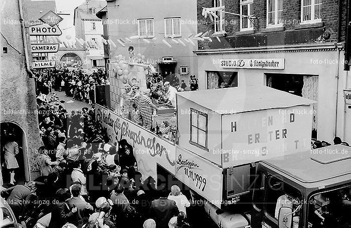 1972 Karnevalsumzug - Veilchendienstag in Sinzig: KRVLSN-013420