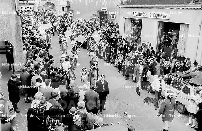1972 Karnevalsumzug - Veilchendienstag in Sinzig: KRVLSN-013423