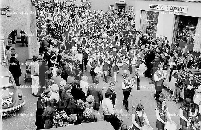1972 Karnevalsumzug - Veilchendienstag in Sinzig: KRVLSN-013425