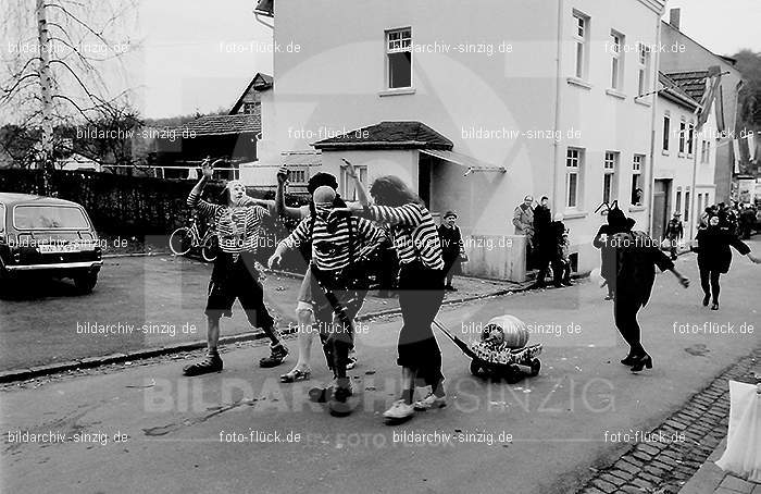 1972 Karnevalsumzug - Veilchendienstag in Sinzig: KRVLSN-013454