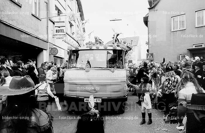 1972 Karnevalsumzug - Veilchendienstag in Sinzig: KRVLSN-013491
