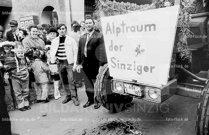 1972 Karnevalsumzug - Veilchendienstag in Sinzig: KRVLSN-013512