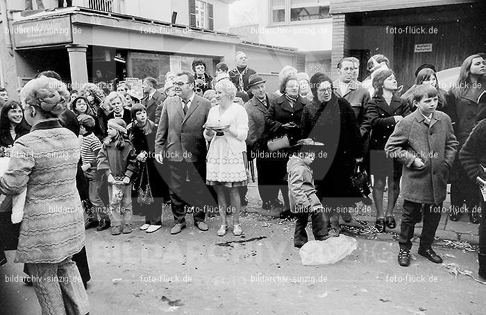 1972 Karnevalsumzug - Veilchendienstag in Sinzig: KRVLSN-013517