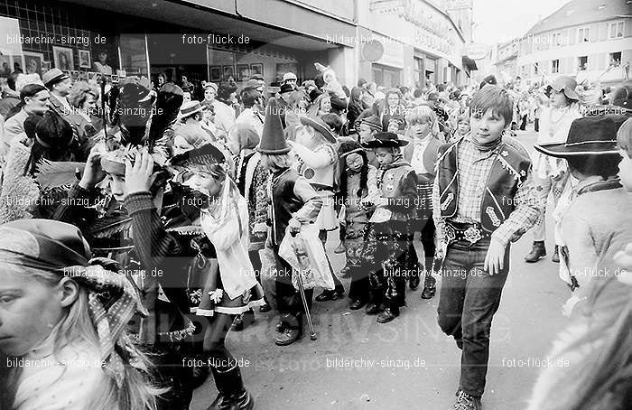 1972 Karnevalsumzug - Veilchendienstag in Sinzig: KRVLSN-013519